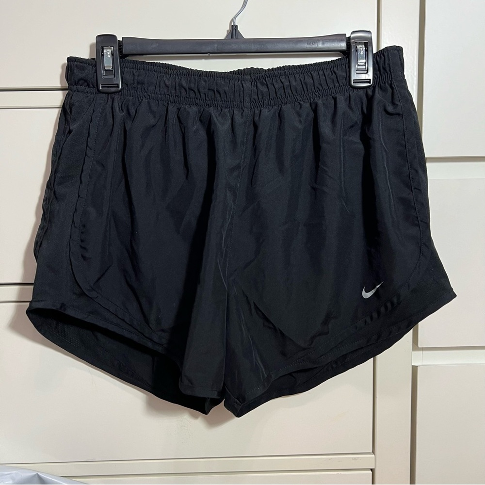 Nike Tempo shorts L